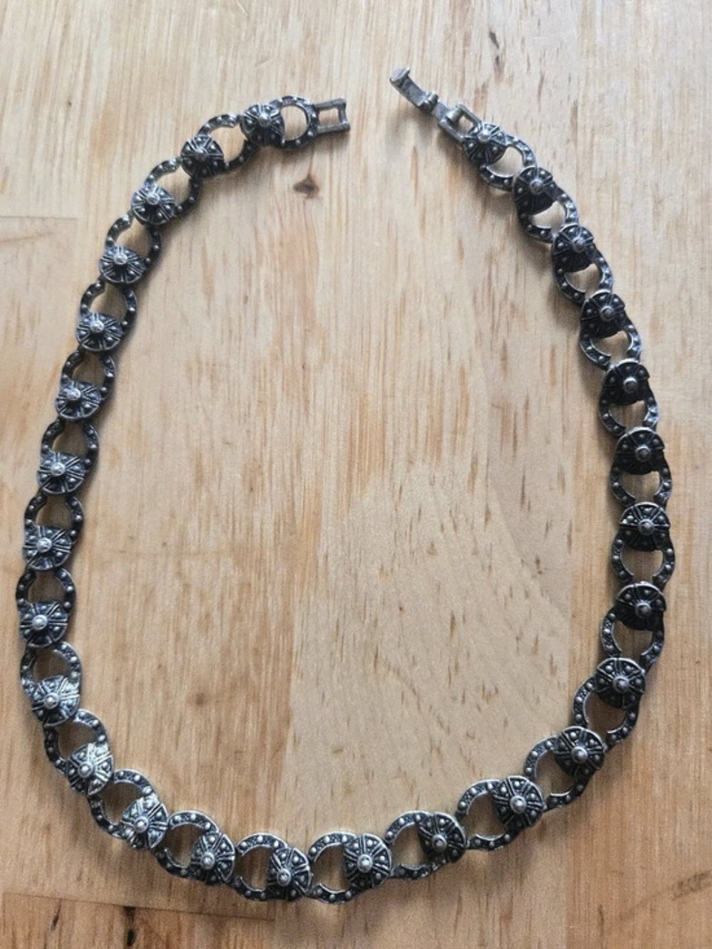 Vintage Textured Link Necklace in Black & Silver